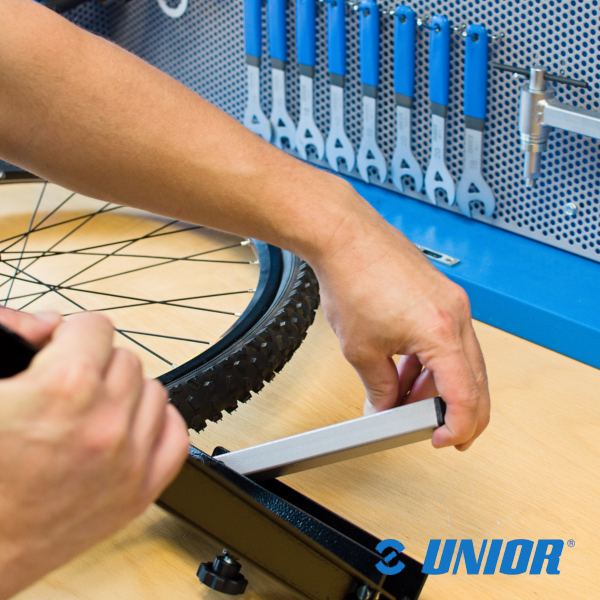 Centrownica UNR-1688 d/kół