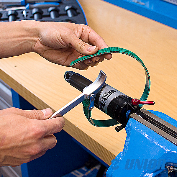 Klucz UNR-1705/2DP taśmowy