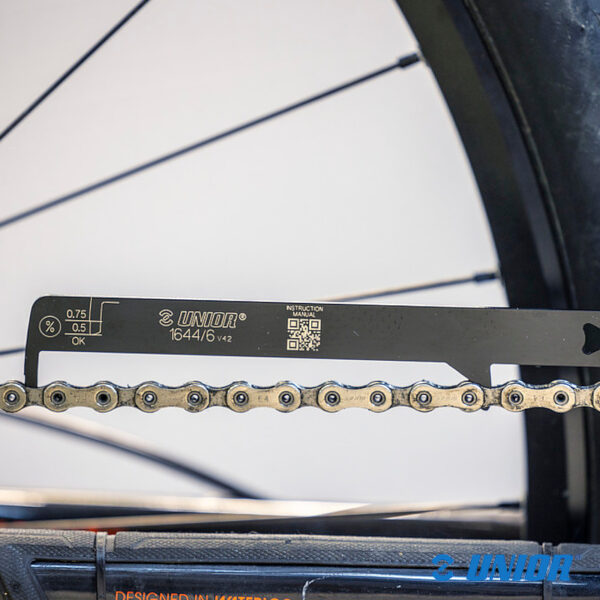 Przymiar UNR-1644/6 d/łańcucha