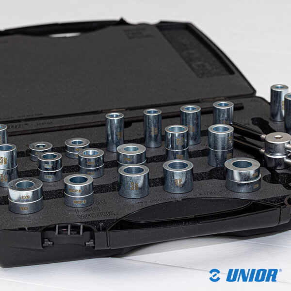 Przyrząd UNR-1721OA d/wciskania łożysk