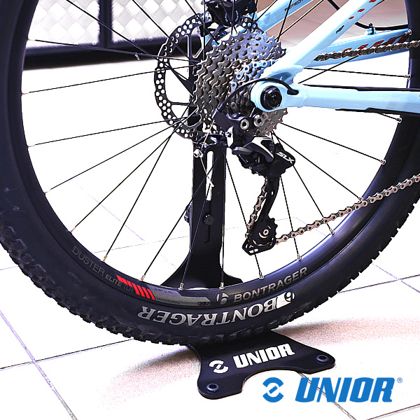 Stojak wystawowy UNR-1693H