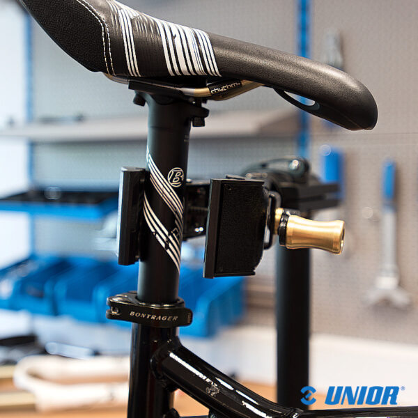 Szczęki UNR-1693.1Q d/Stojaków;z/Mech.QC-QR