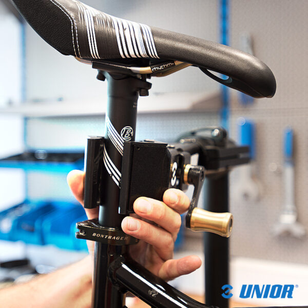 Szczęki UNR-1693.1Q d/Stojaków;z/Mech.QC-QR