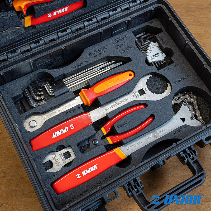 Zestaw narzędzi UNR-1600HOMEKIT2.0 Walizka;38el.